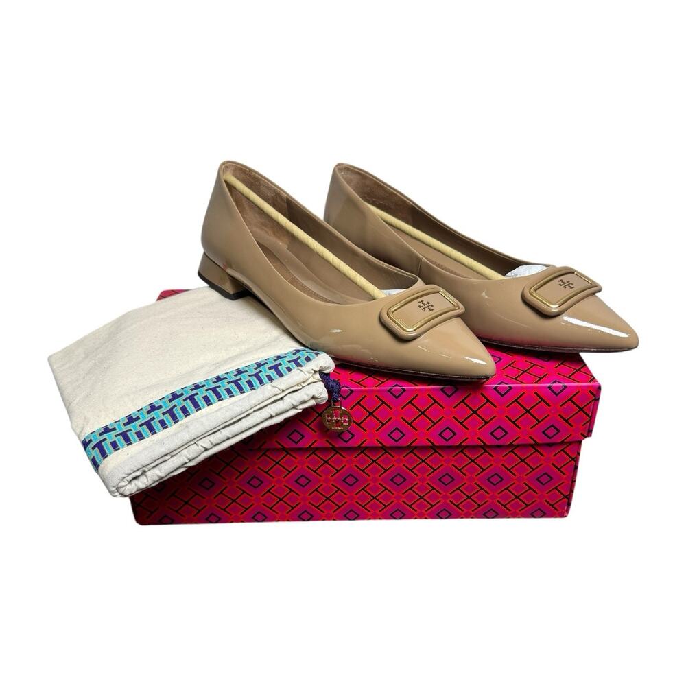 Tory Burch Women Flat Georgia Pointed Toe Patent Leather Almond Flour Size 9.5